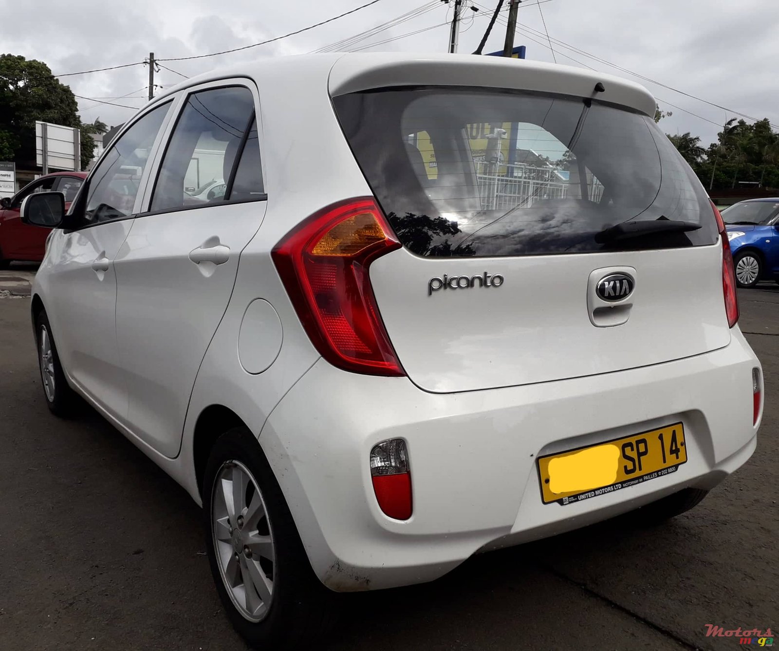 2014' Kia Picanto Hatchback photo #6