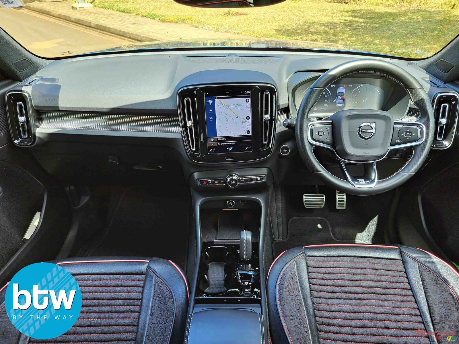 2020' Volvo photo #6