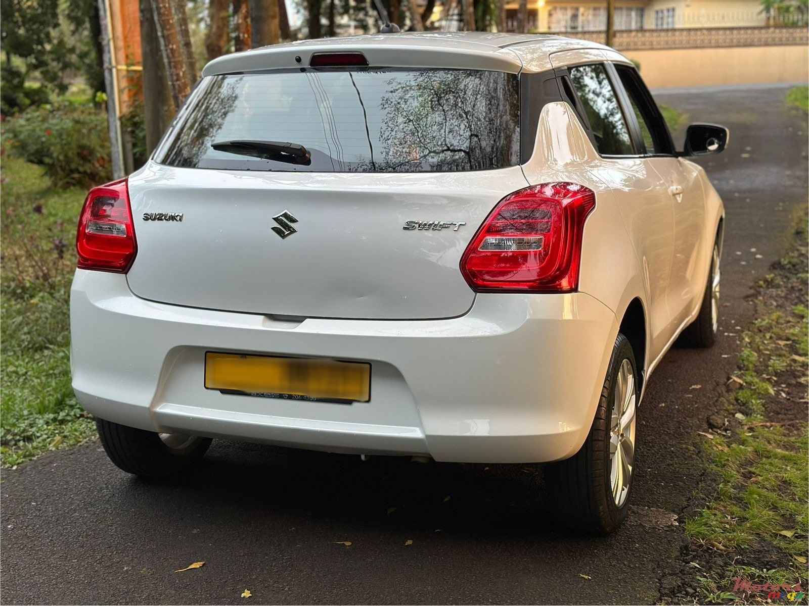 2021' Suzuki Swift photo #5