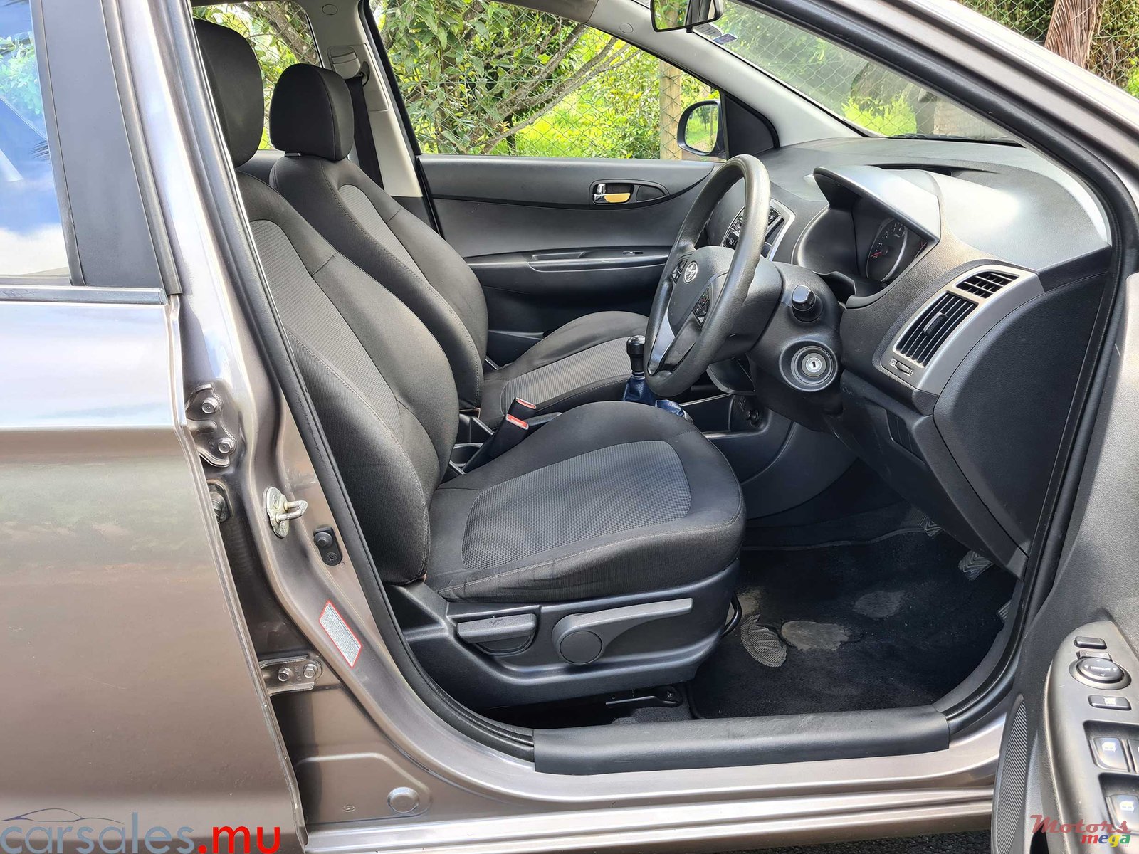 2012' Hyundai i20 1.2 photo #5