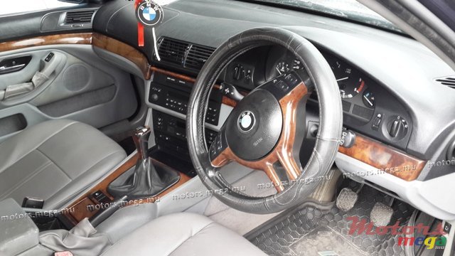2001' BMW 525 photo #4
