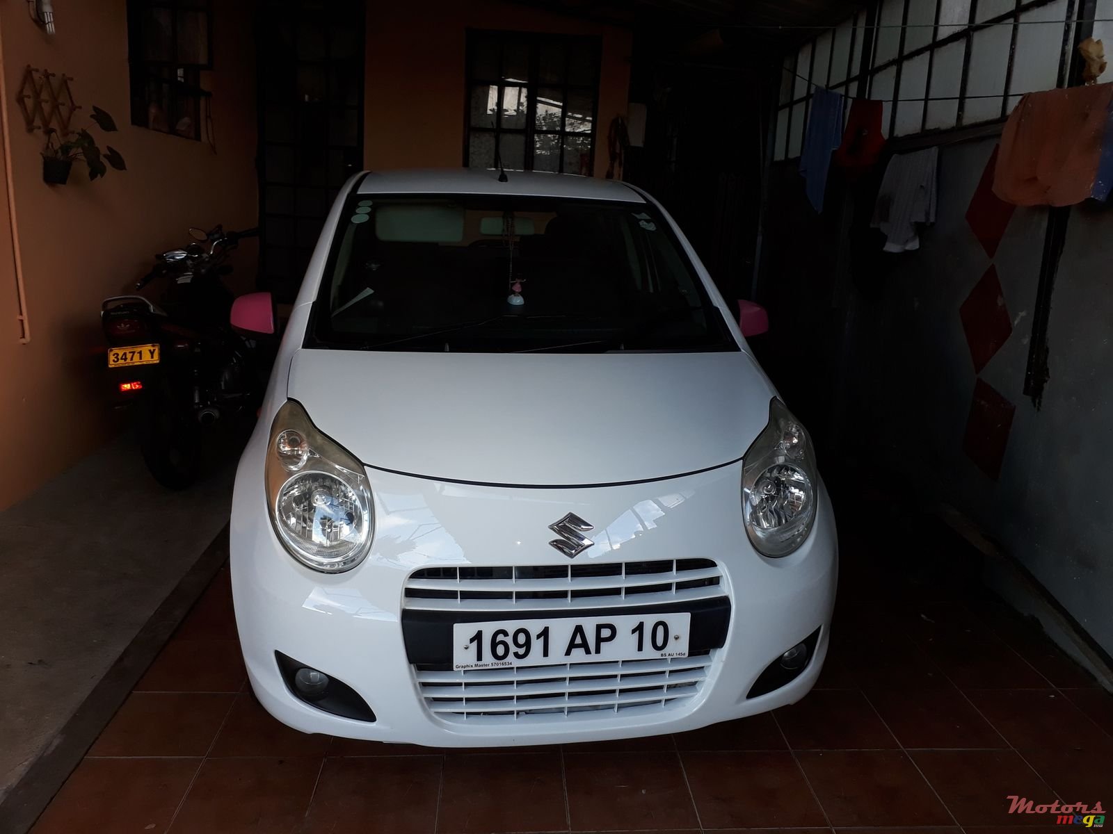 2010' Suzuki Celerio Manuel photo #1