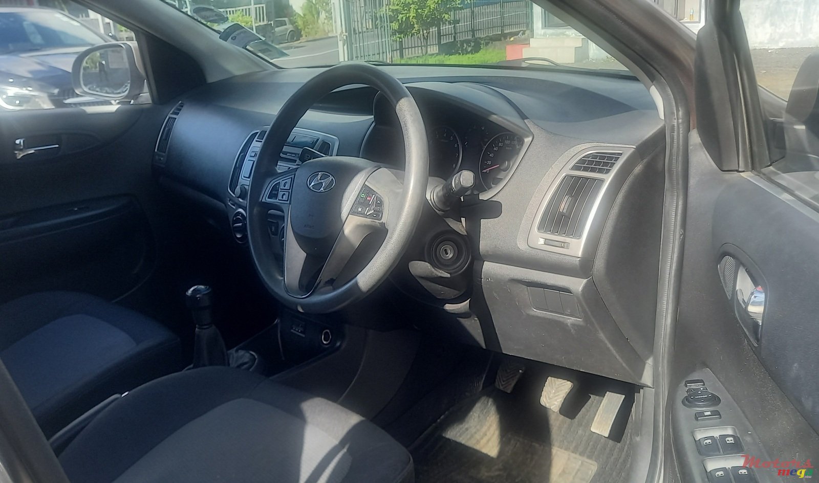 2014' Hyundai i20 photo #5