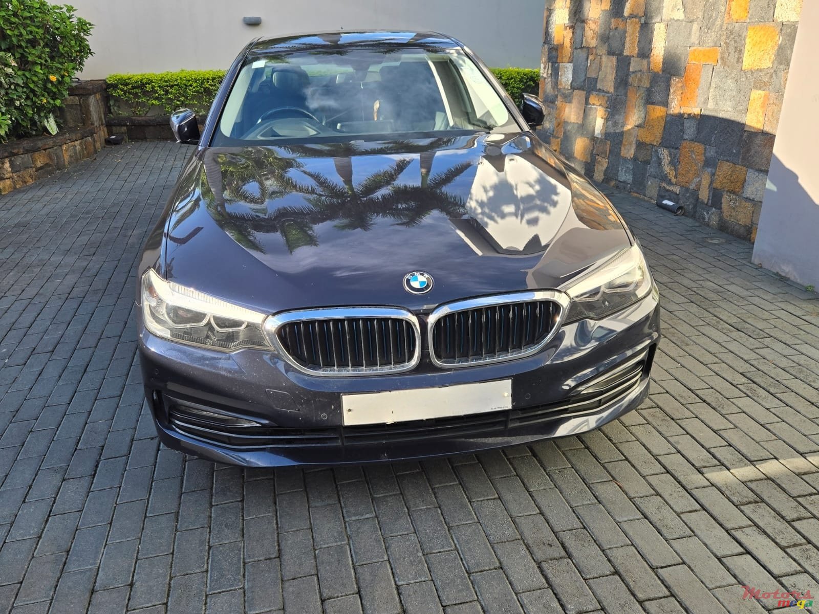 2019' BMW 530 photo #4