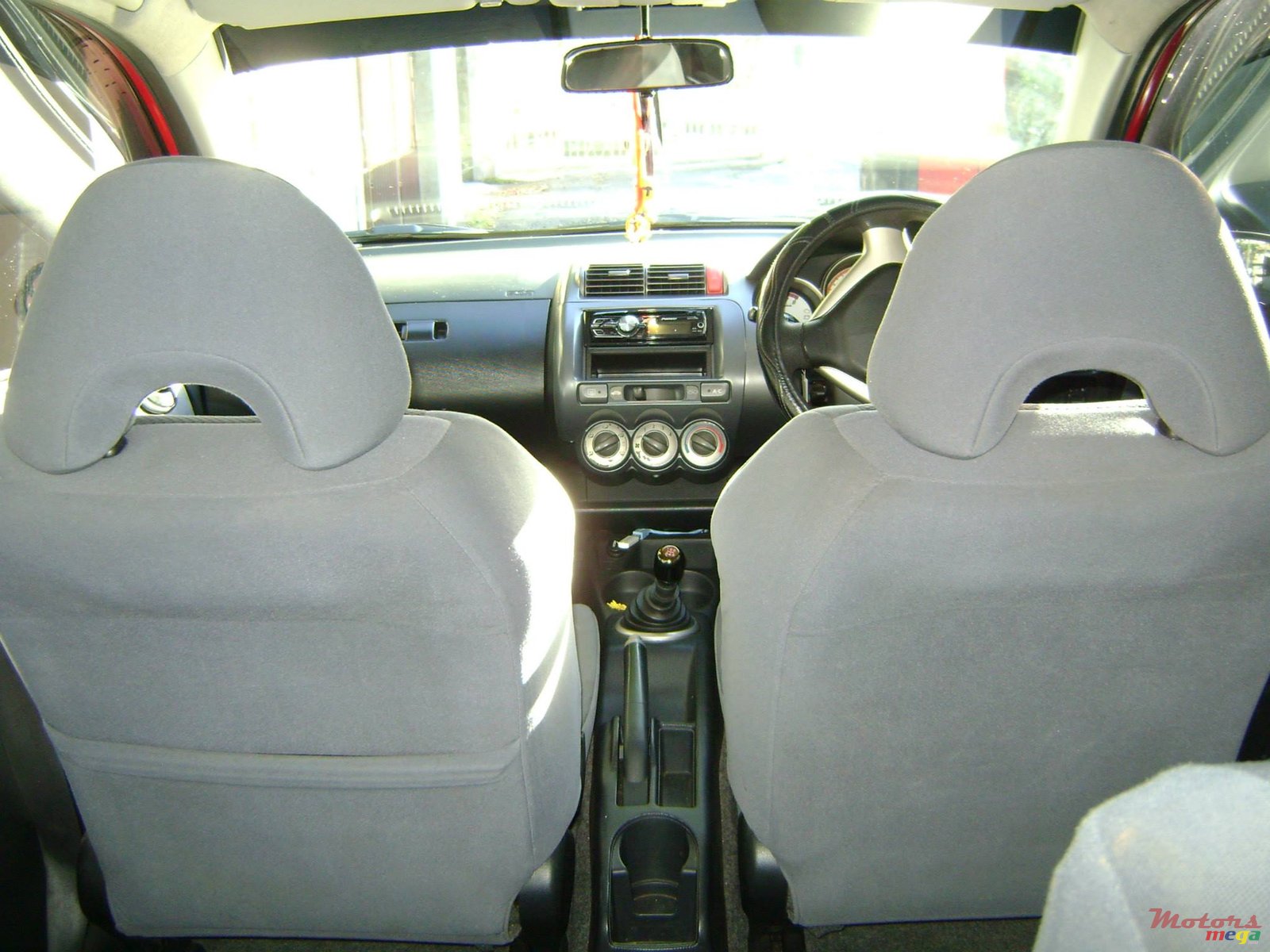 2005' Honda Jazz photo #7