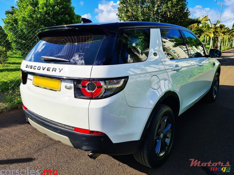 2018' Land Rover Discovery Sport 2.0 td4 photo #4