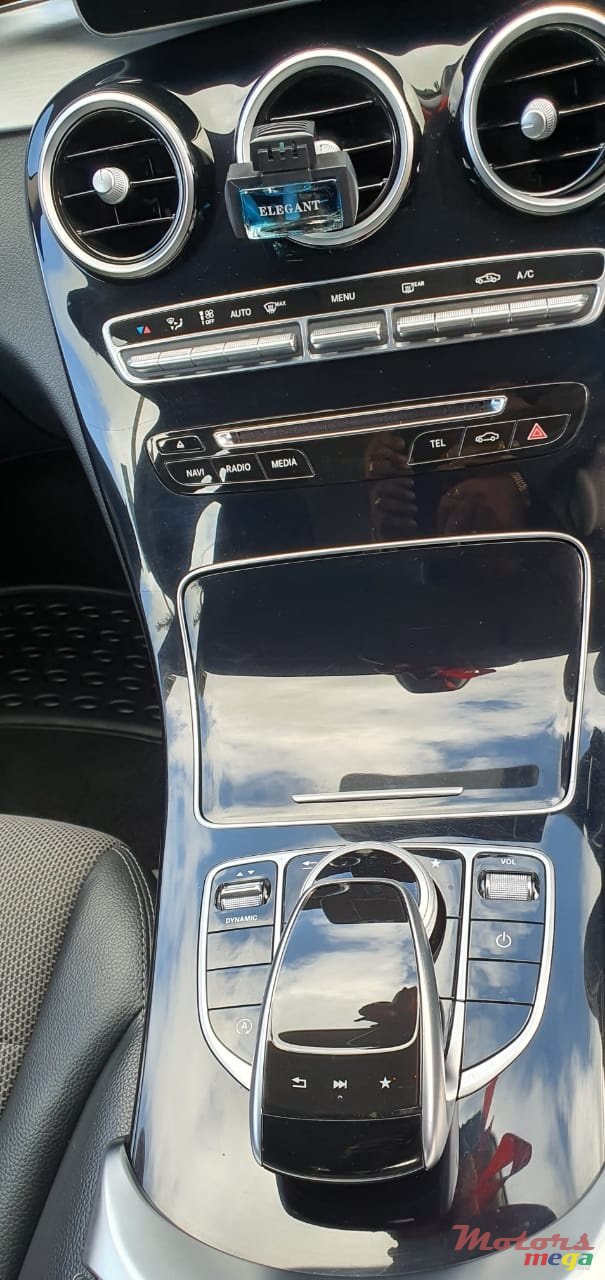 2017' Mercedes-Benz C-Class photo #4