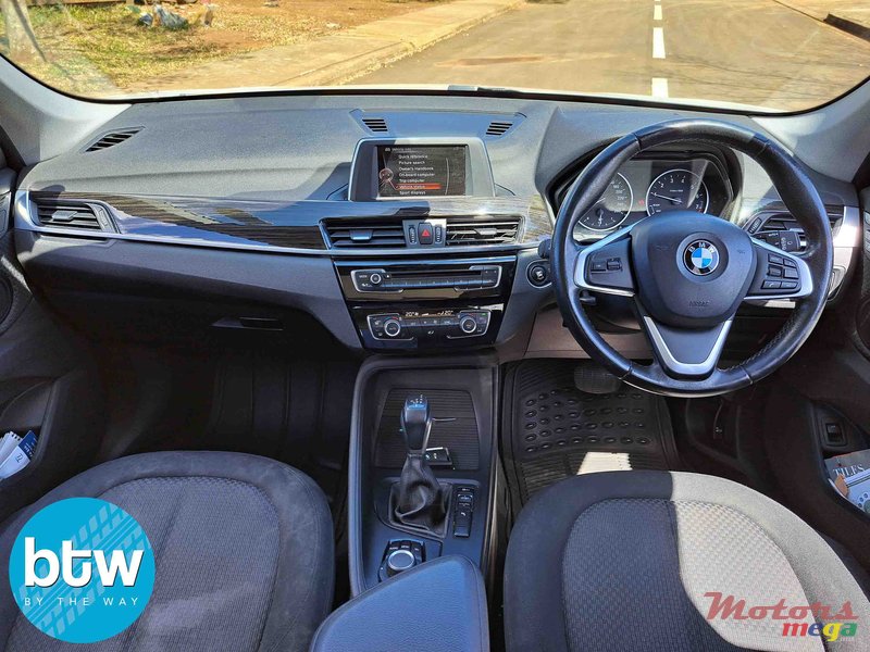 2017' BMW X1 photo #6