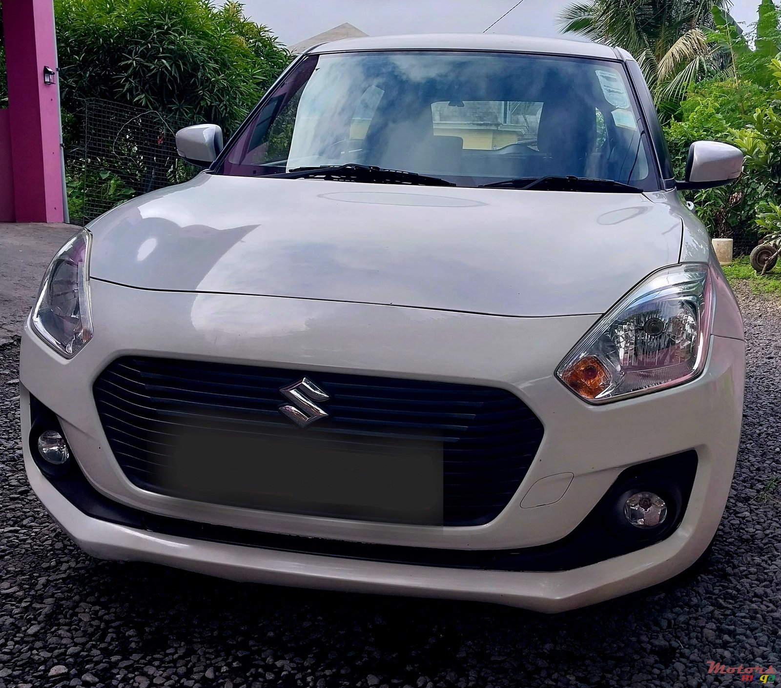 2018' Suzuki Swift photo #2