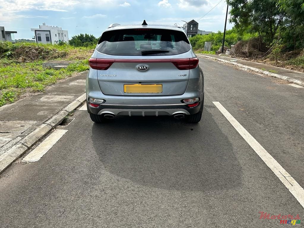 2021' Kia Sportage photo #3