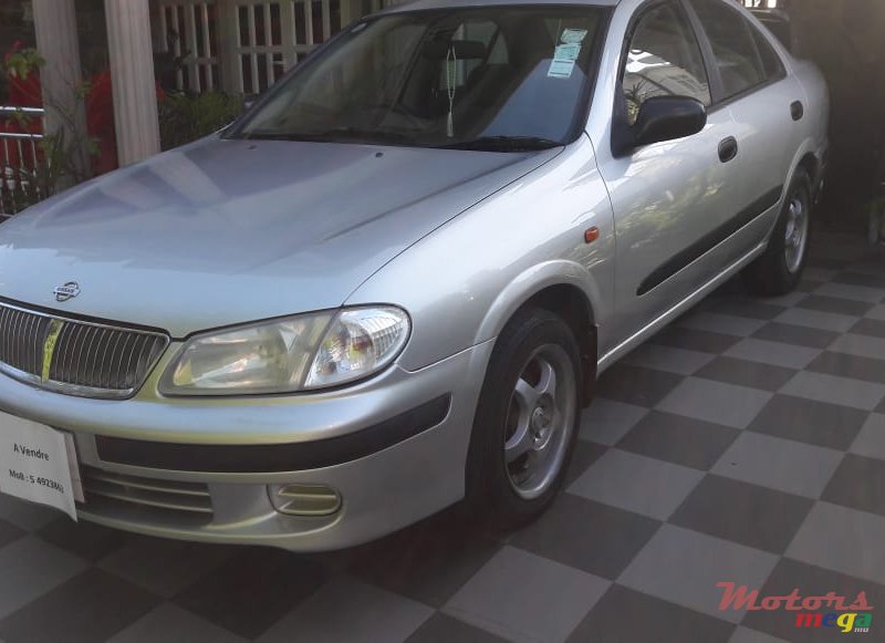 2001' Nissan Sunny photo #1