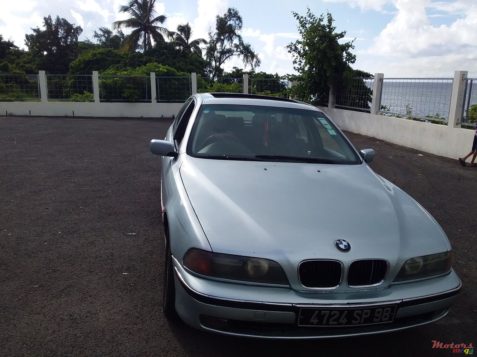 1998' BMW 528 photo #2