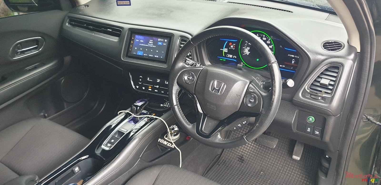 2014' Honda HR-V Vezel photo #6