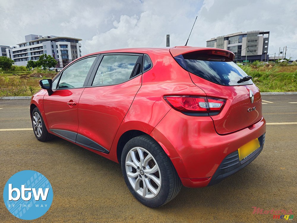 2017' Renault Clio Zen photo #3