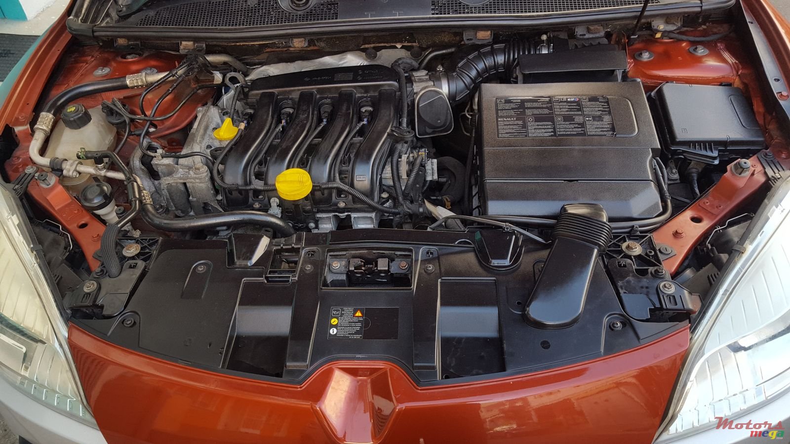 2010' Renault Megane photo #6