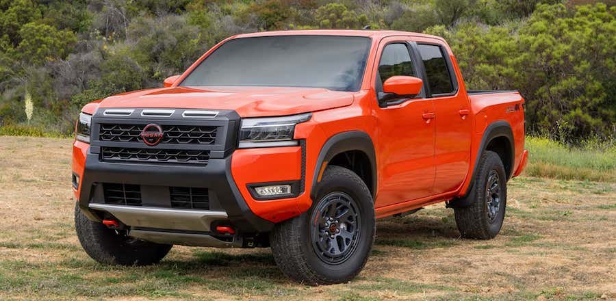 The Nissan Frontier Finally Gets a Telescoping Steering Wheel