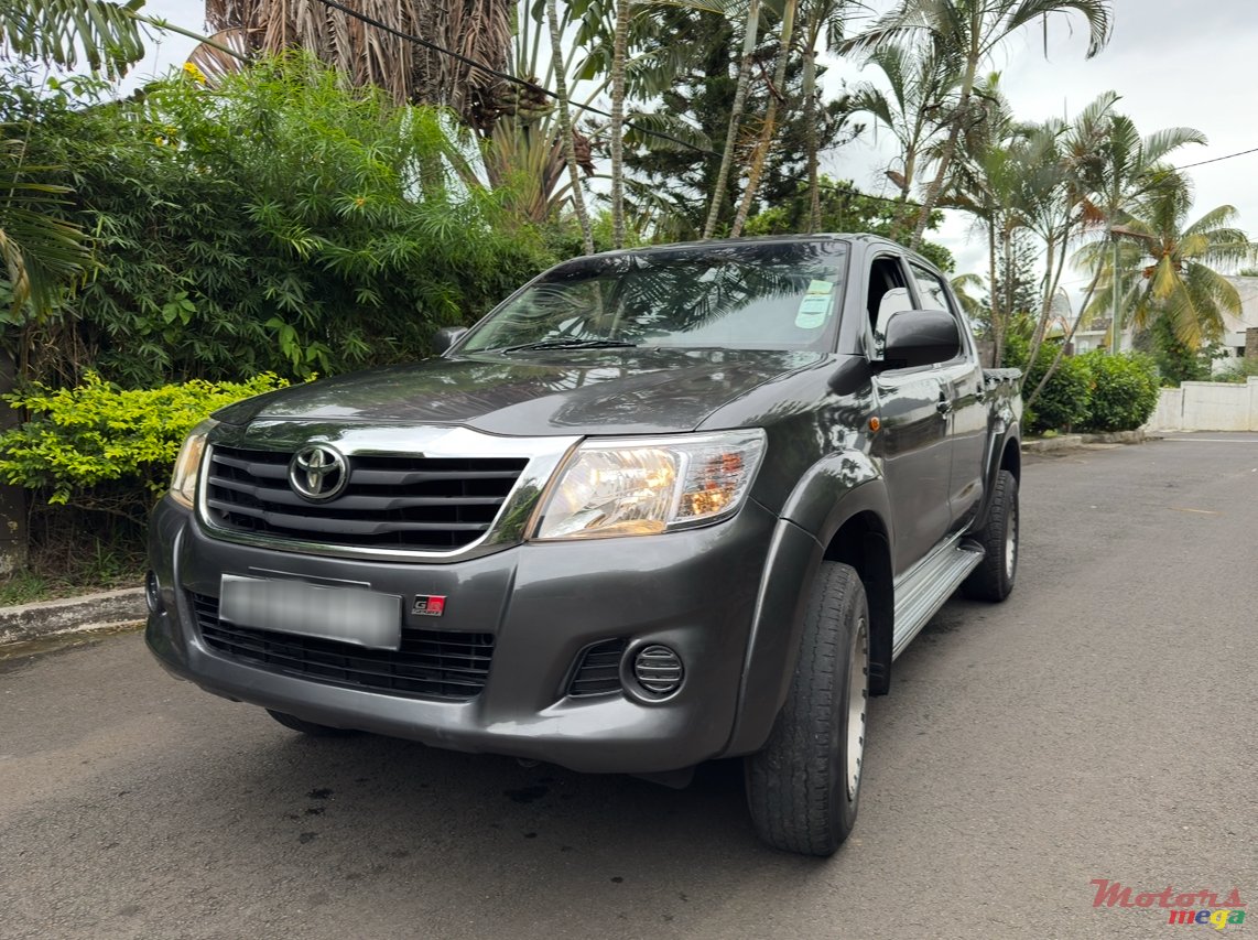 2012' Toyota Hilux D4D Turbo photo #1