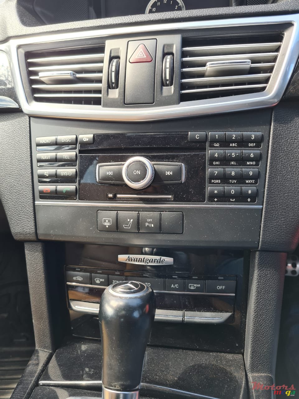 2013' Mercedes-Benz E-Class photo #7