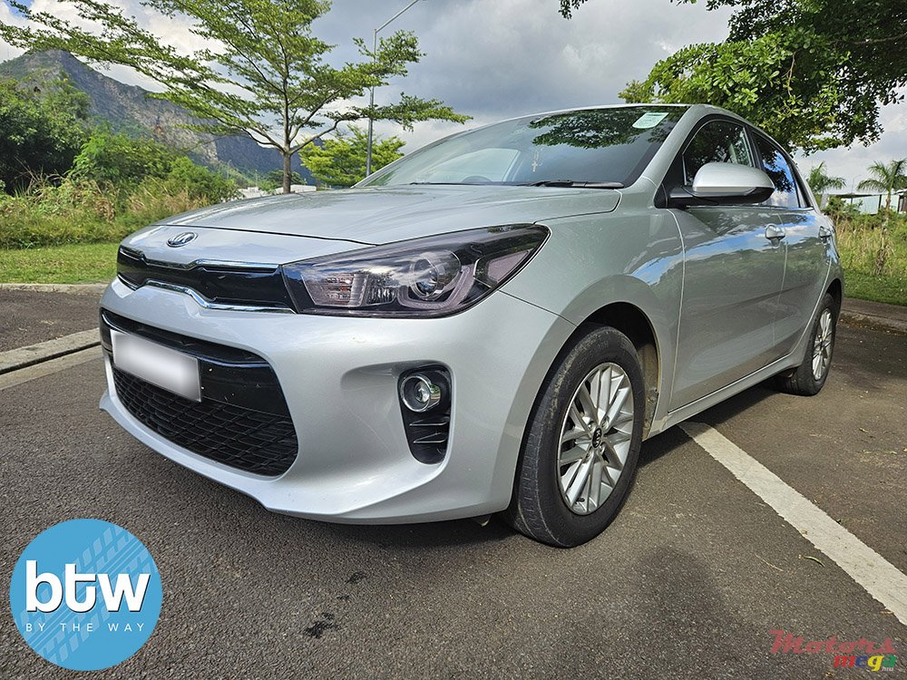 2018' Kia Rio photo #2