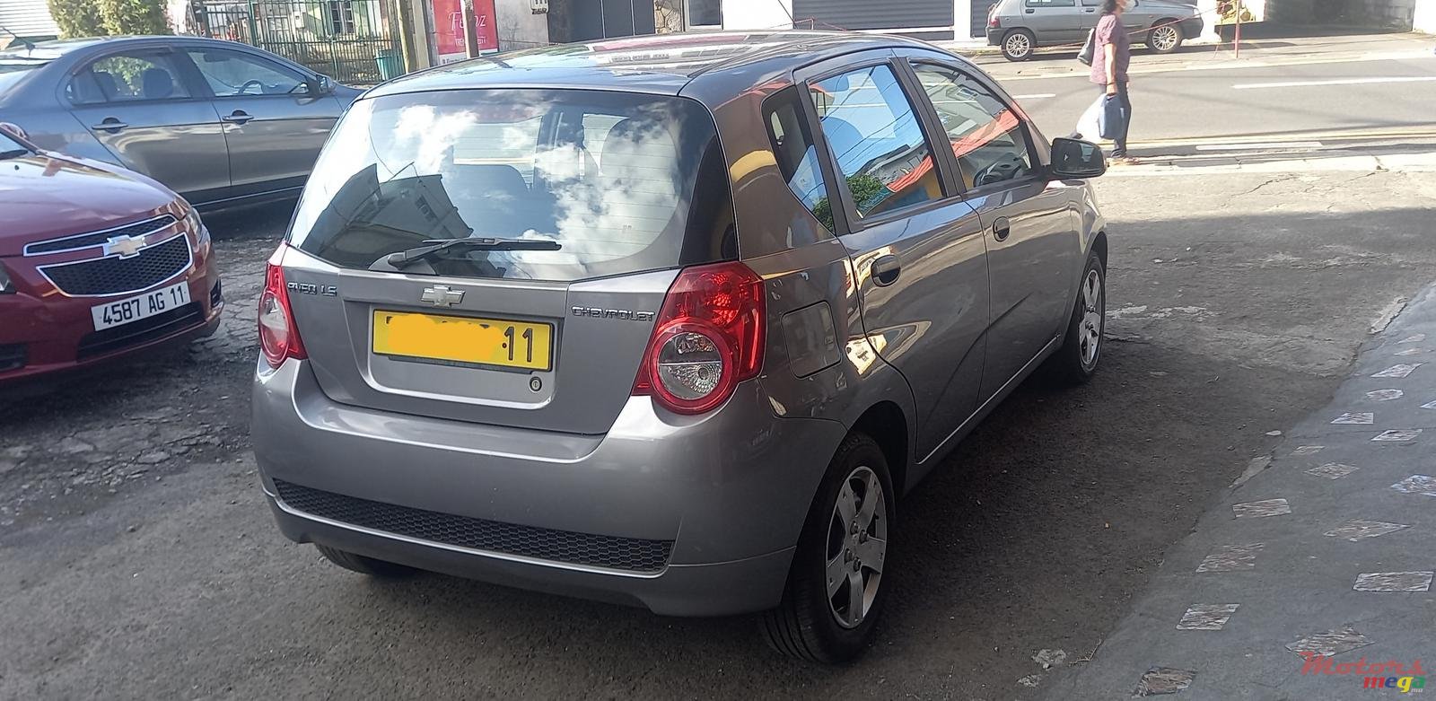 2011' Chevrolet Aveo photo #4