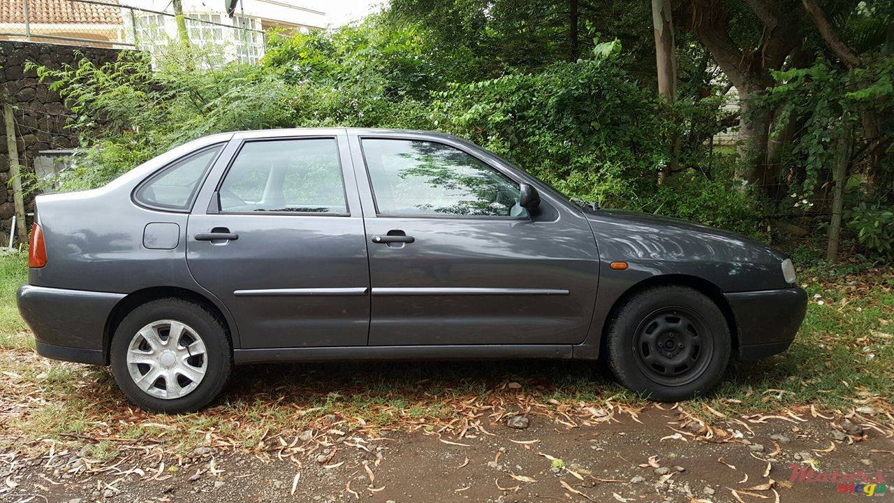 1998' Volkswagen Polo  photo #4