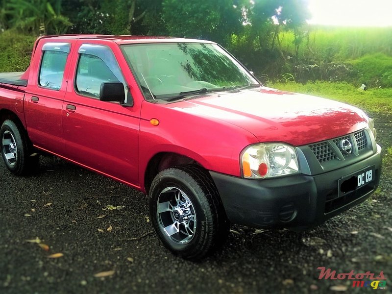 2009' Nissan Navara 2.7D Japan photo #1