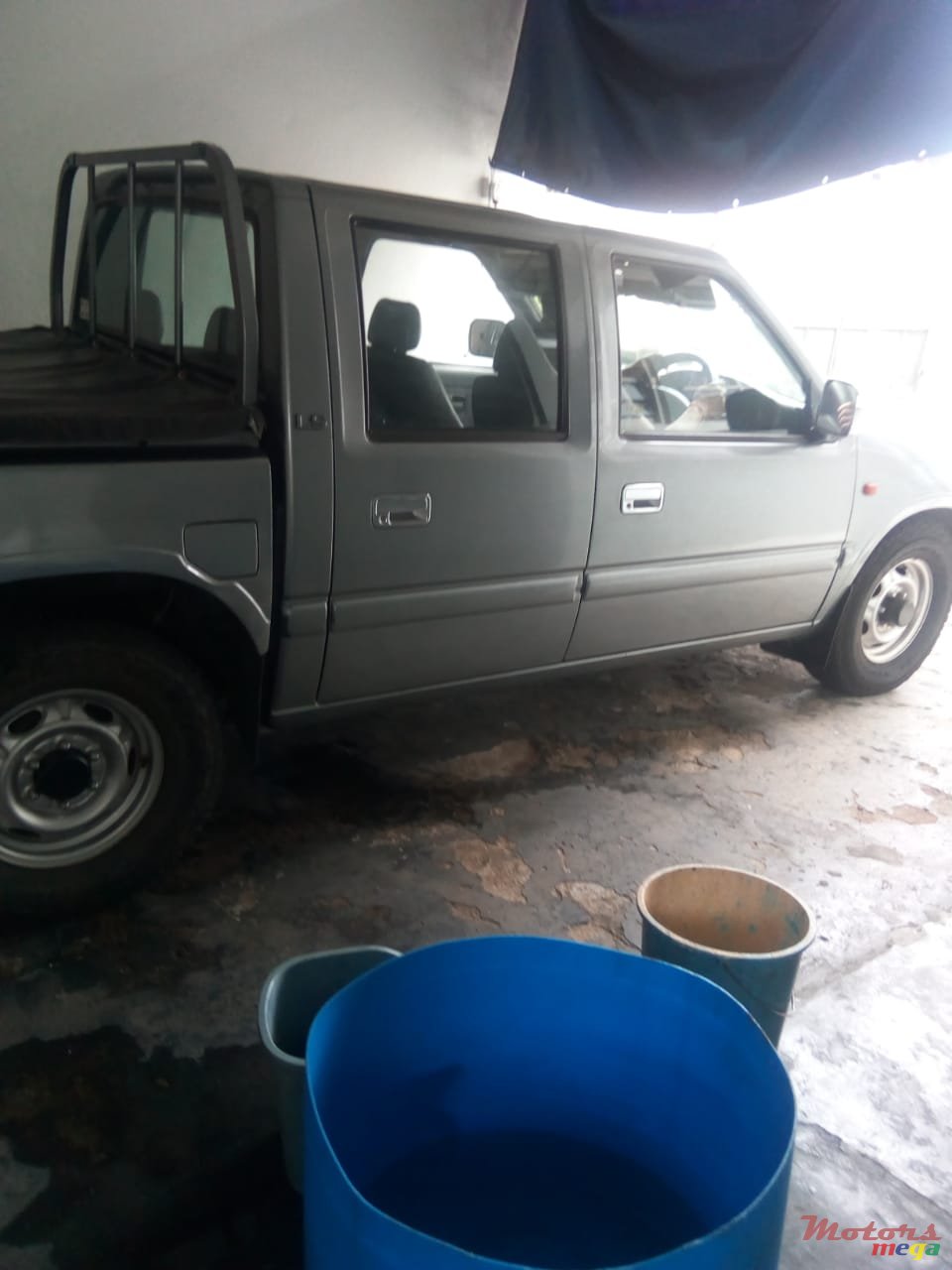 2001' Isuzu TFR photo #6