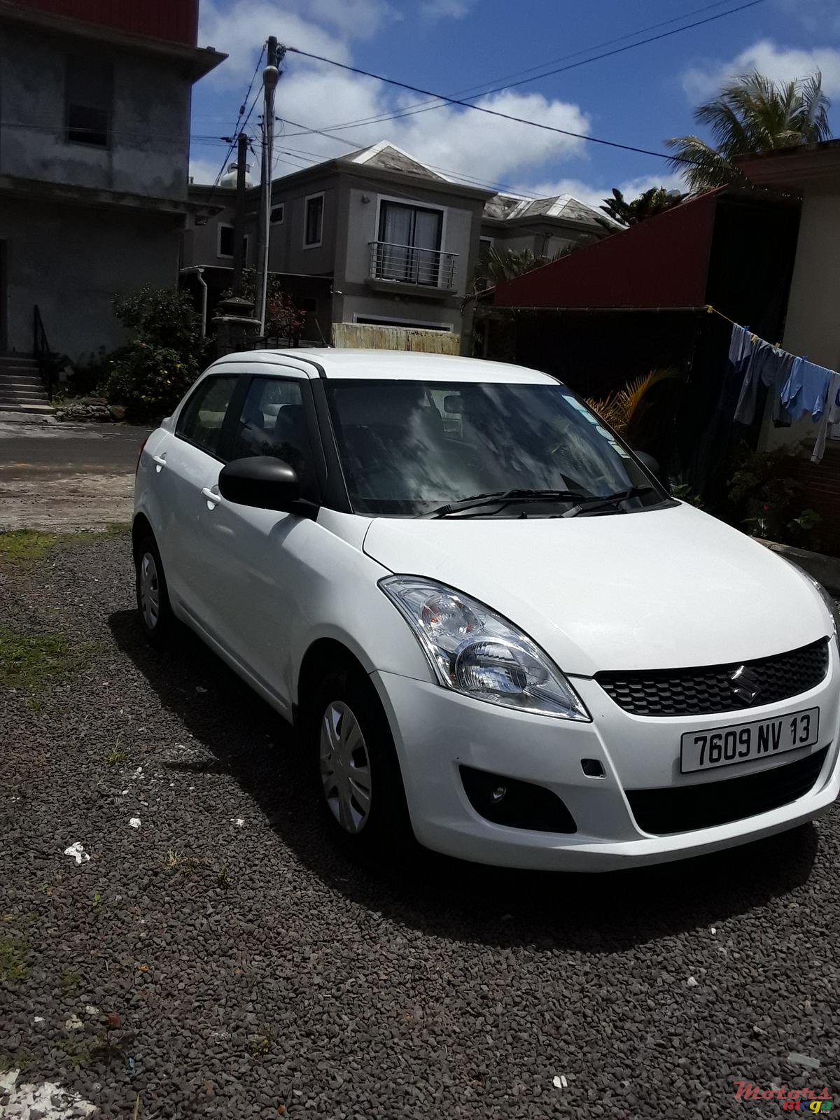 2013' Suzuki Swift photo #1