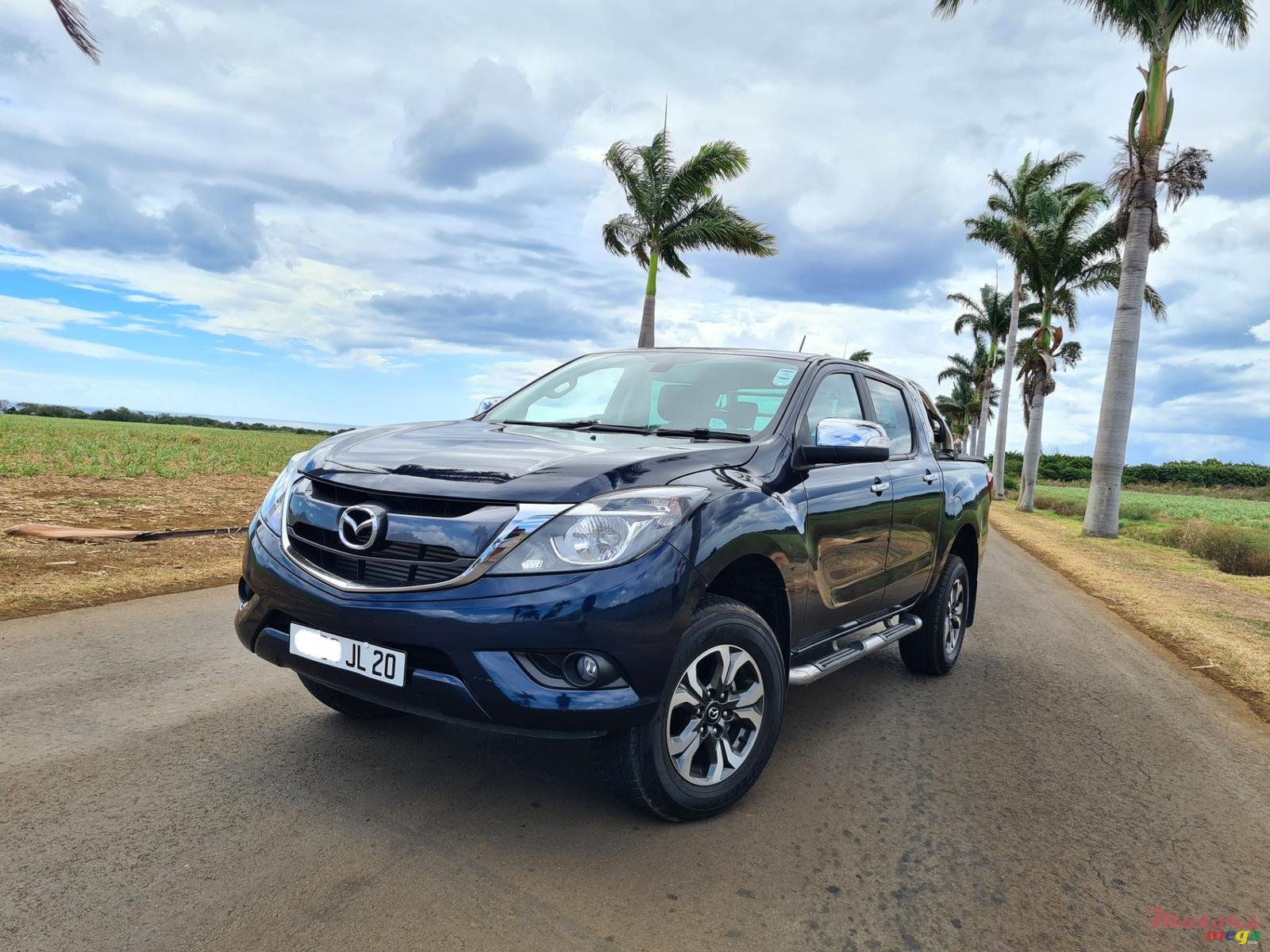 2020' Mazda BT-50 3.2L automatic photo #4