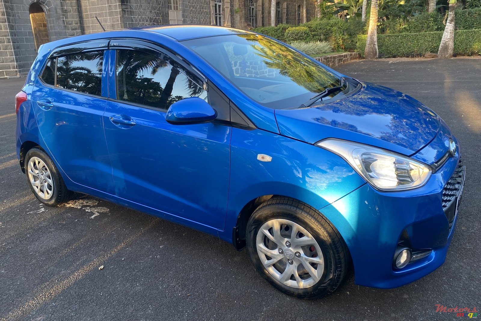 2019' Hyundai i10 Grand photo #3