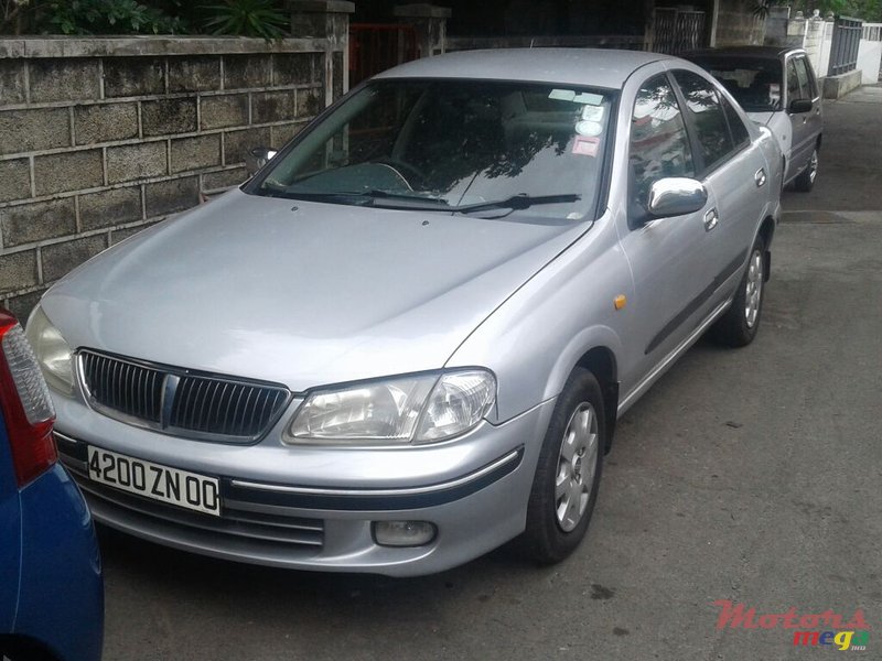 2000' Nissan Sunny photo #3