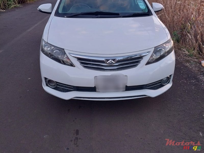 2014' Toyota photo #3