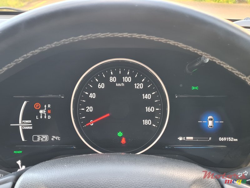2017' Honda Vezel RS 1.5 Hybrid photo #7