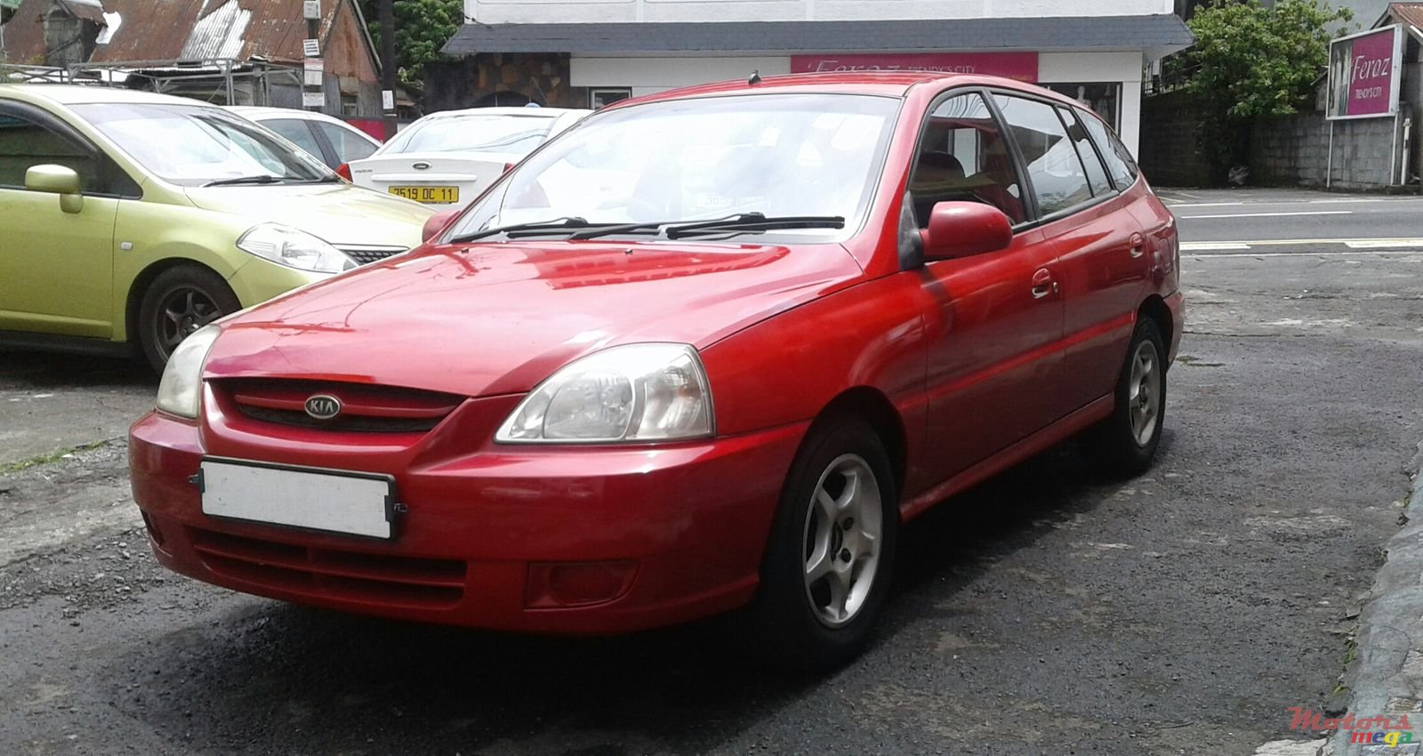 2004' Kia Rio photo #1