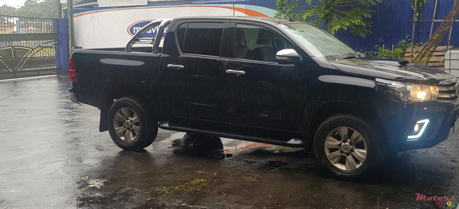 2017' Toyota Hilux photo #4