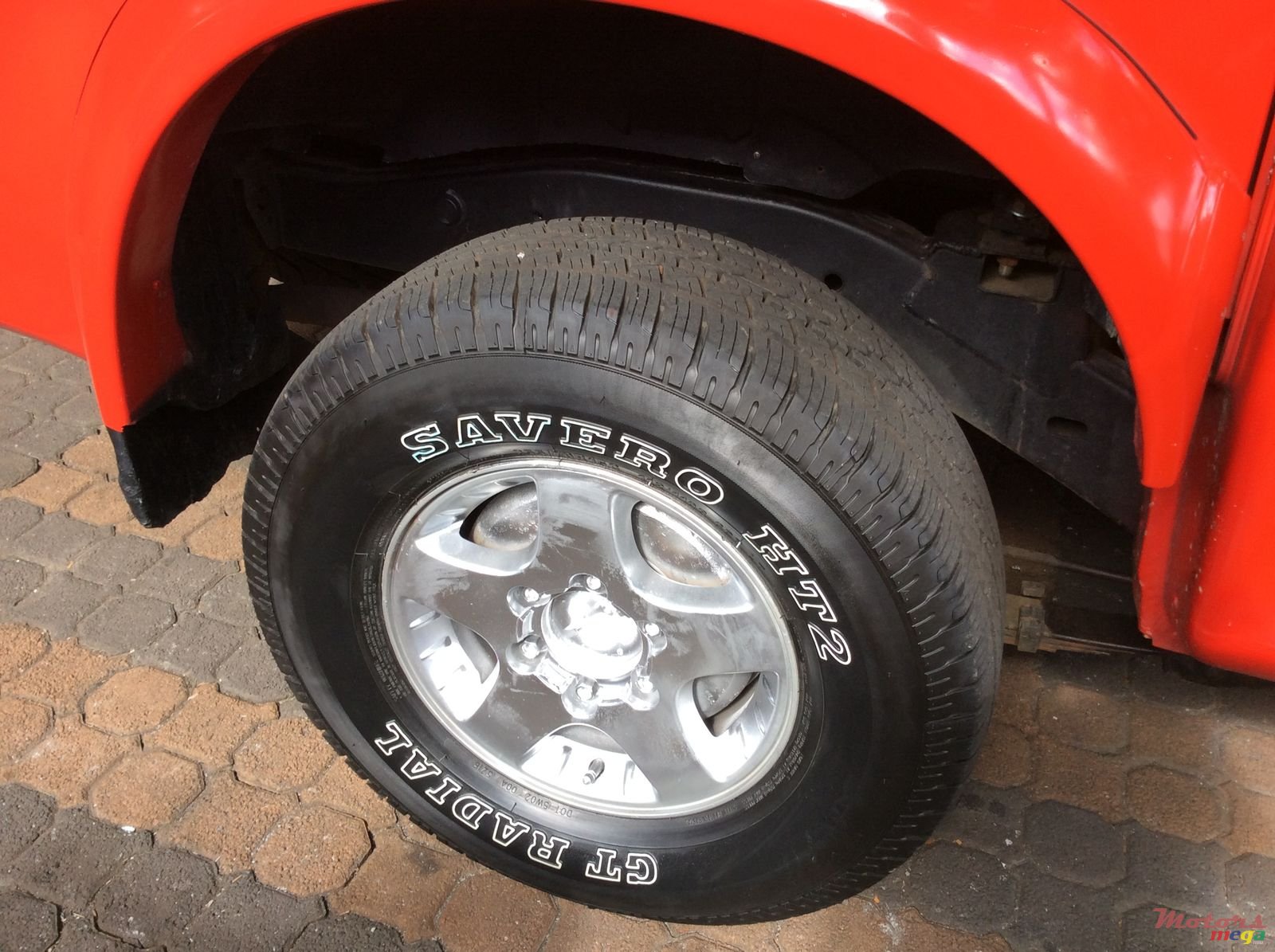 2004' Isuzu D-Max LS photo #3