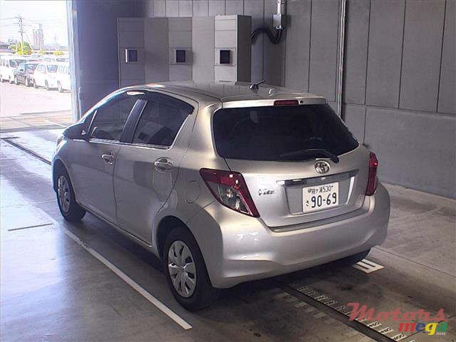 2014' Toyota Vitz photo #2