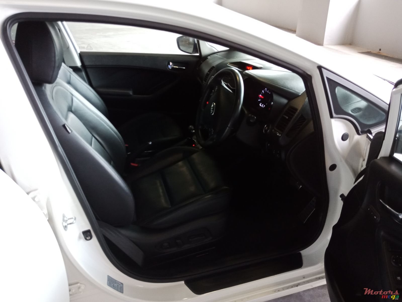 2015' Kia Cerato photo #5