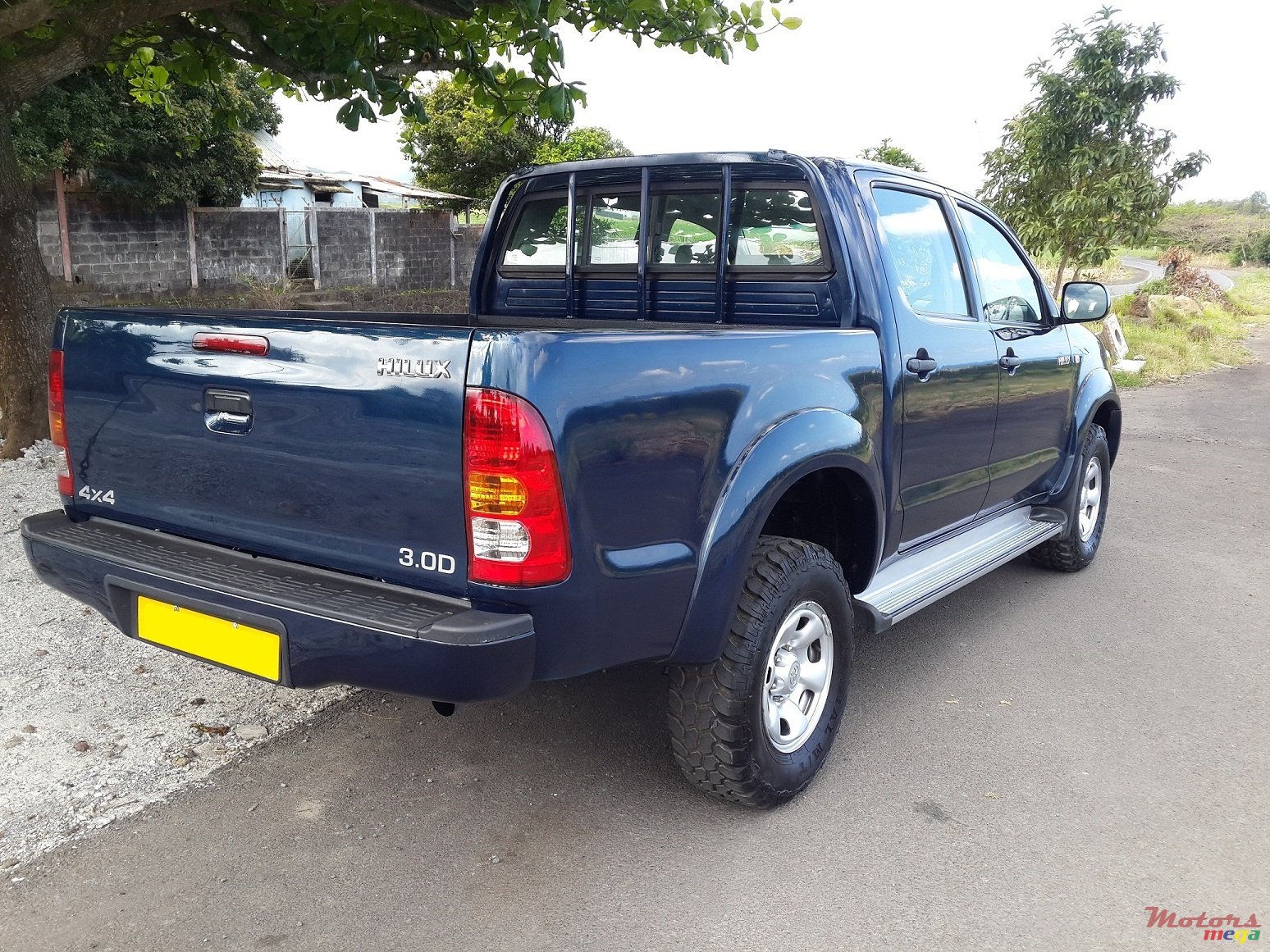 2006' Toyota Hilux (4x4) photo #3