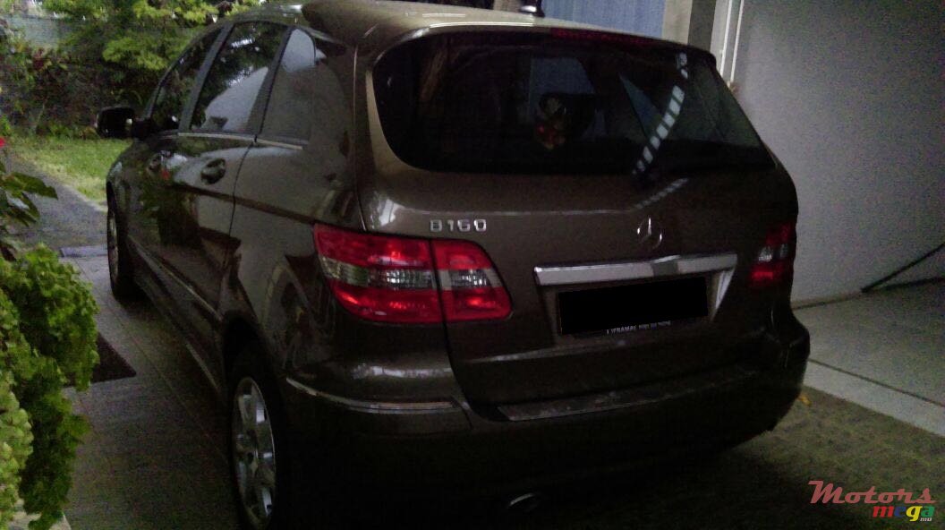 2011' Mercedes-Benz B 160 photo #2