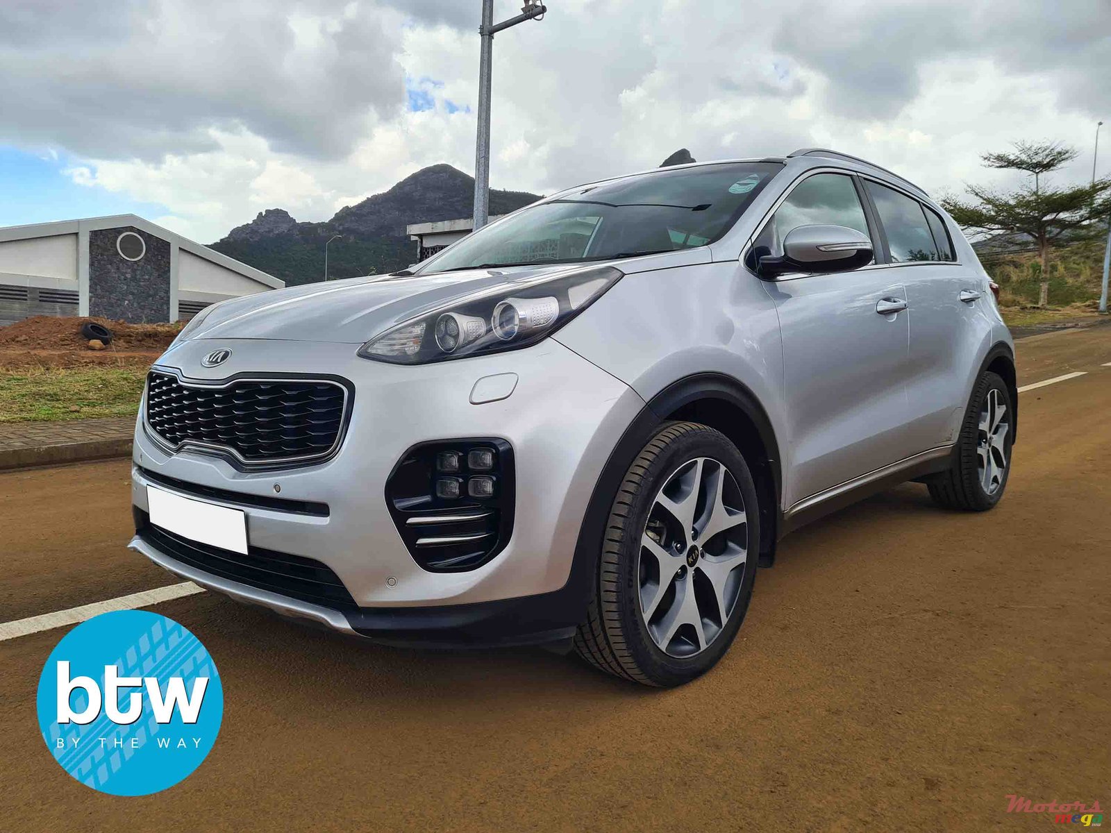 2016' Kia Sportage photo #2