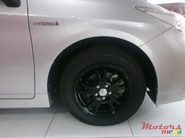 2013' Toyota Prius Plug-in Hybrid photo #7