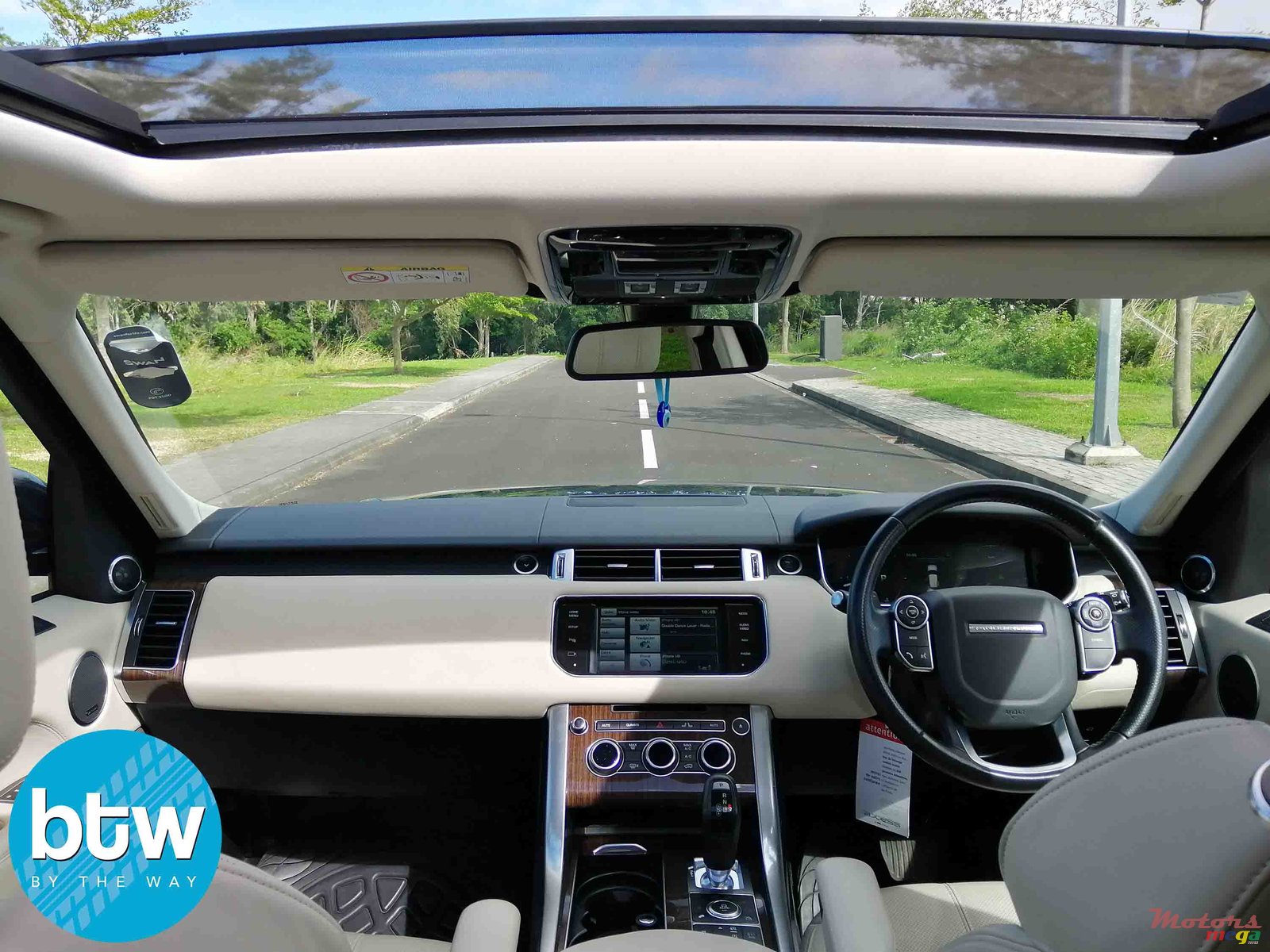 2015' Land Rover Range Rover Sport photo #6