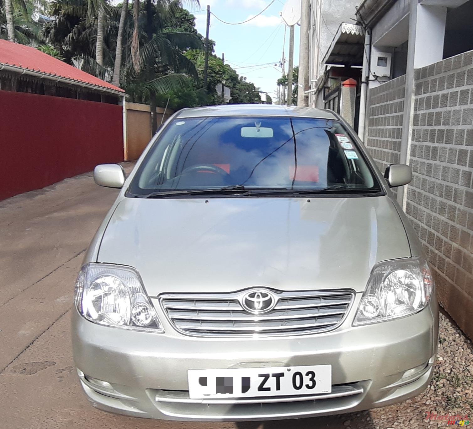 2003' Toyota Corolla photo #1