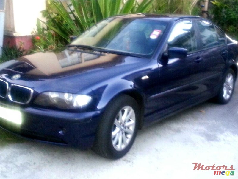 2004' BMW 3 Series 320d photo #2