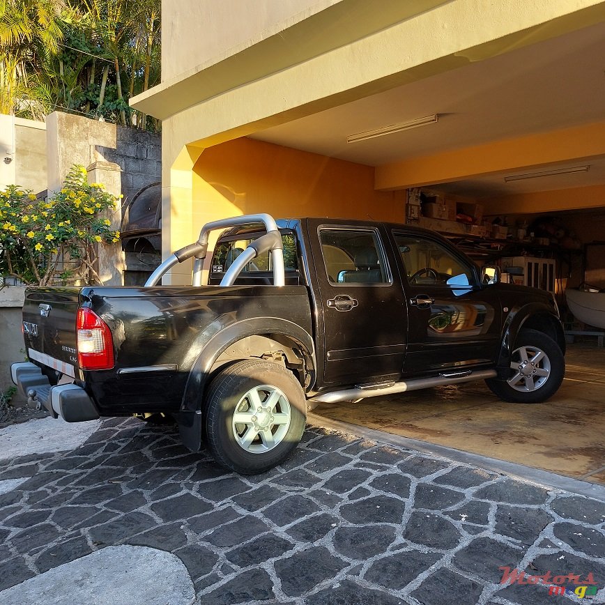 2005' Isuzu none photo #6