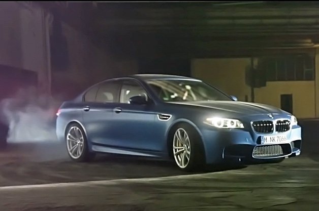 BMW M5 Turns 30, Celebrates Sideways