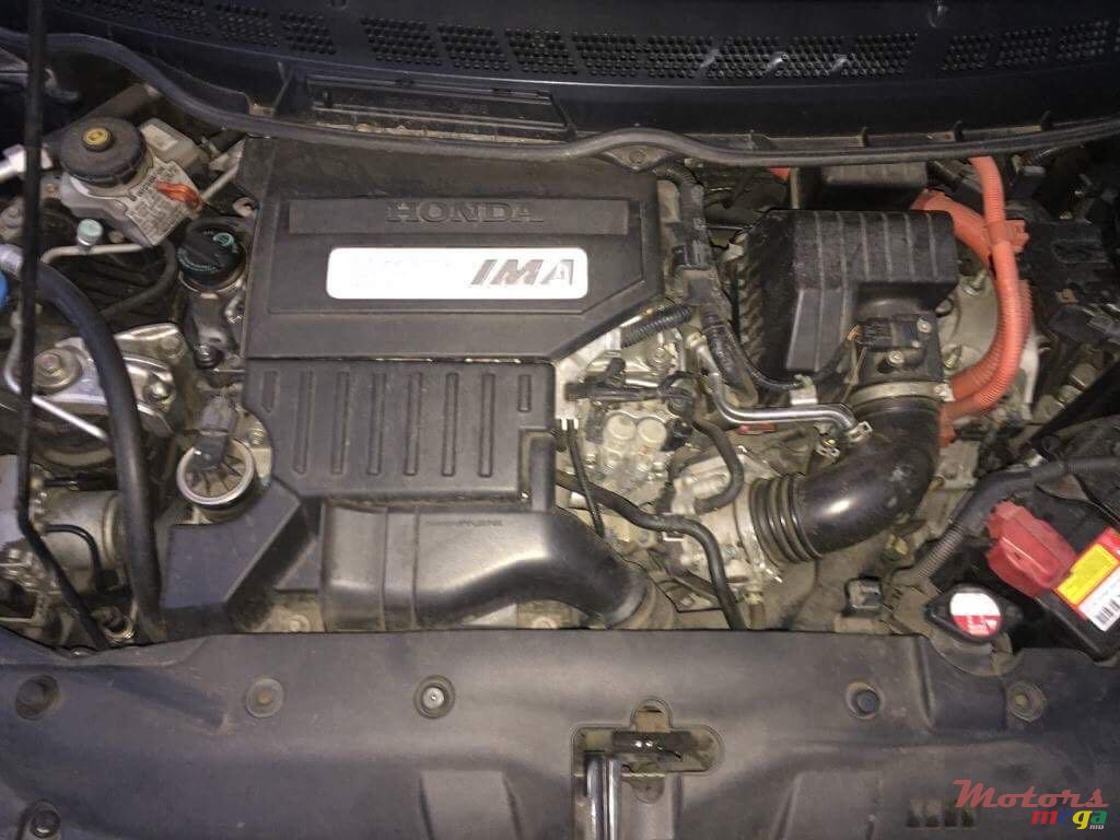 2009' Honda Civic hybrid photo #2