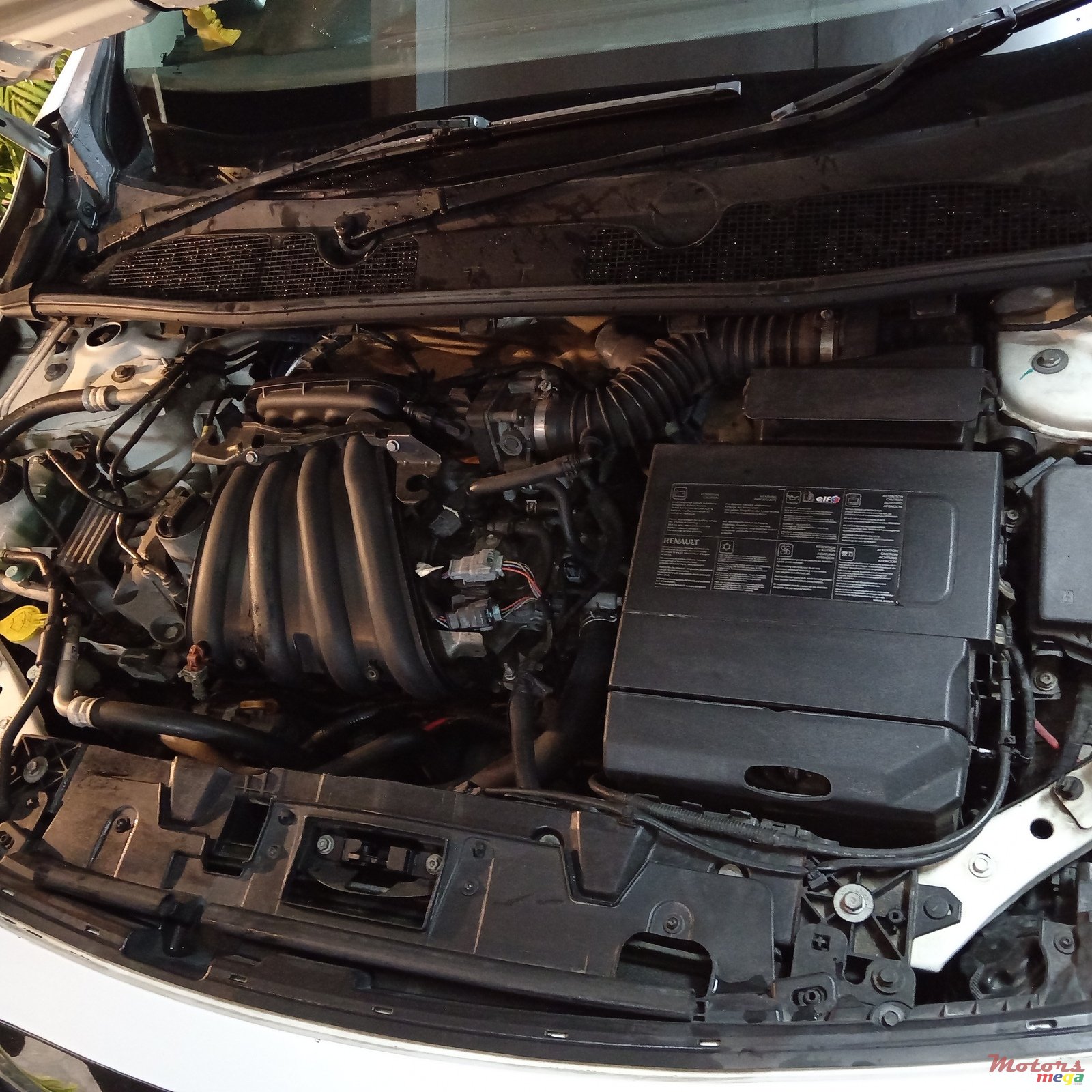 2013' Renault Fluence photo #6