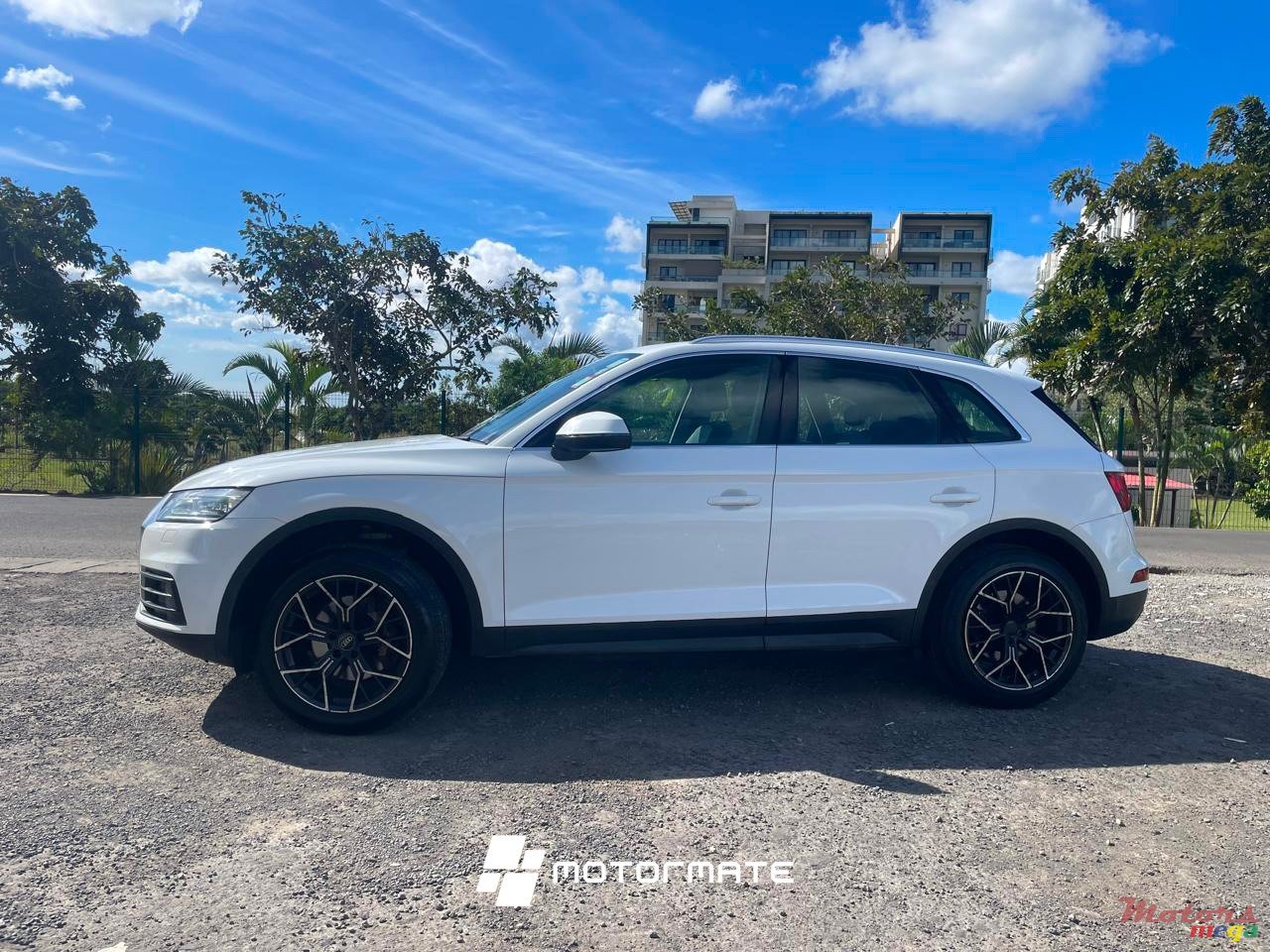 2019' Audi Q5 QUATTRO photo #3